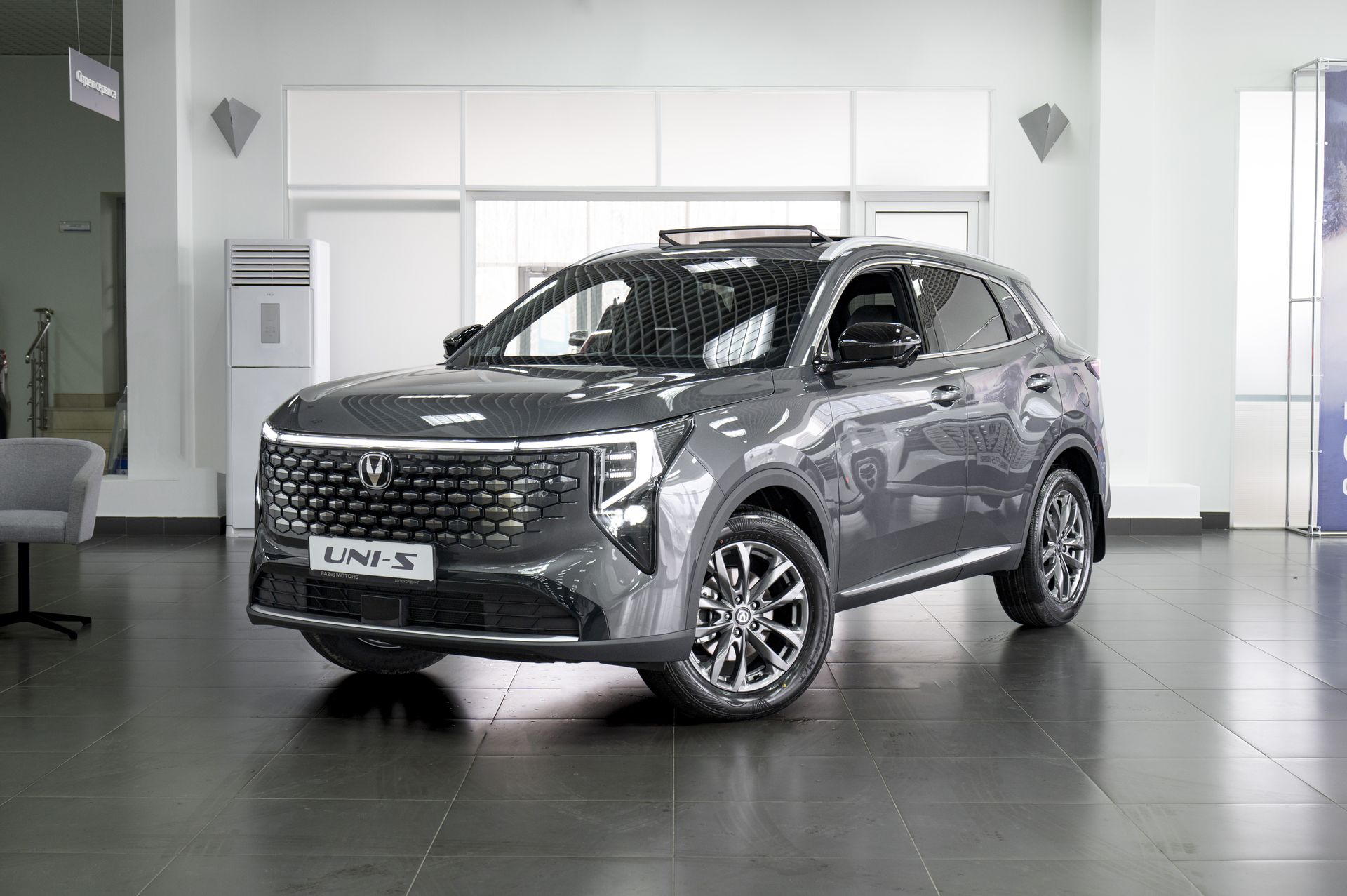 Изображение CHANGAN UNI-S 4X4 3/6