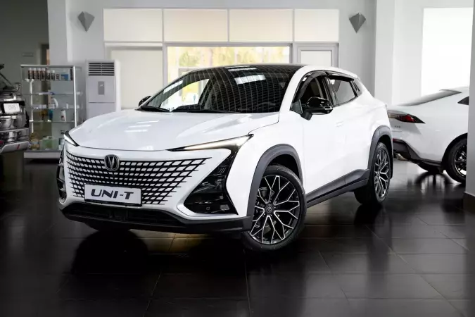 Фотография CHANGAN UNI-T