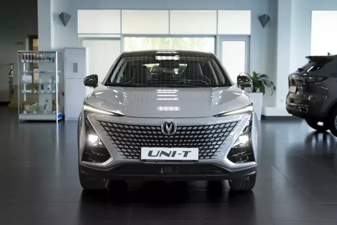 Фотография CHANGAN UNI-T