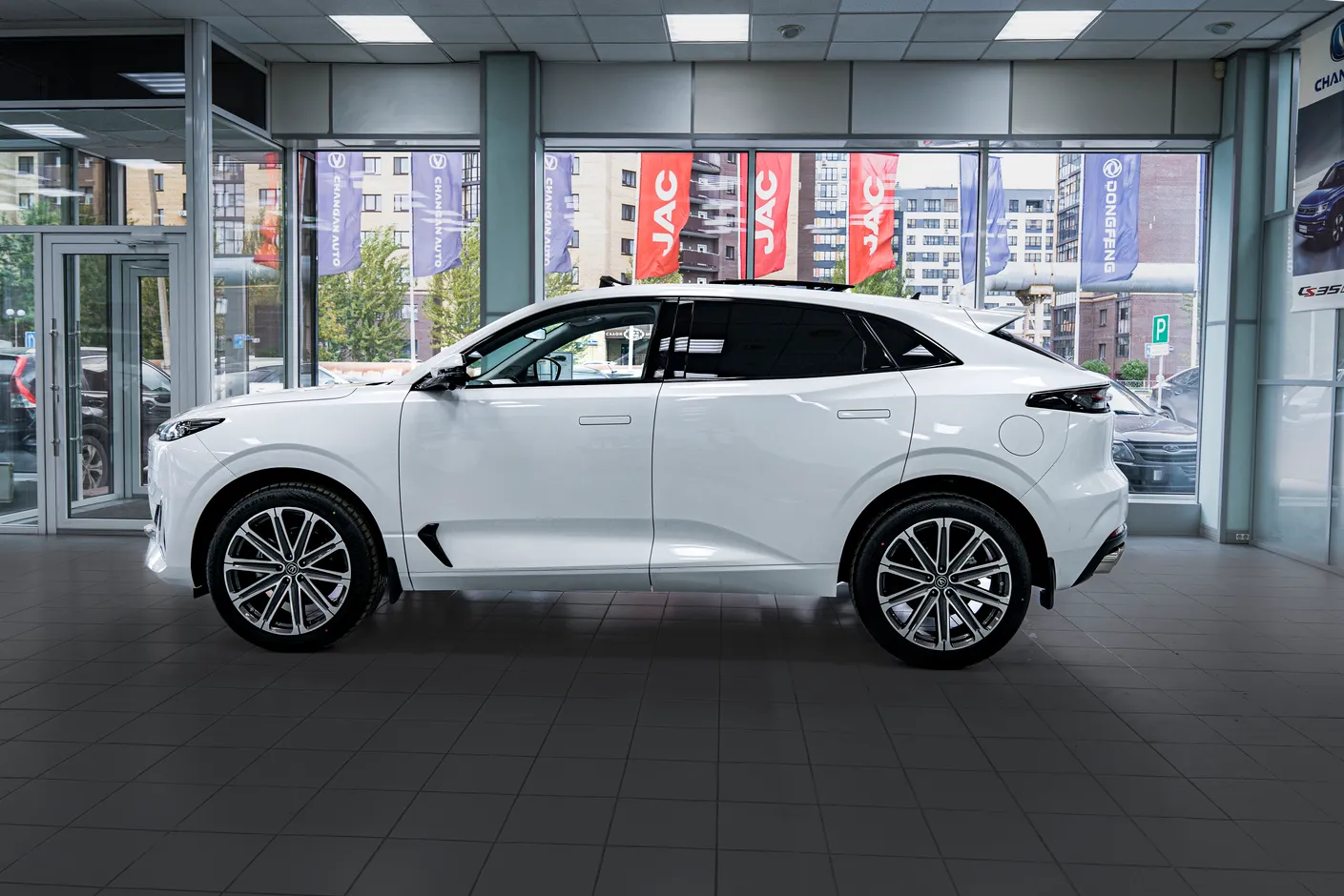 Изображение CHANGAN UNI-K 6/6
